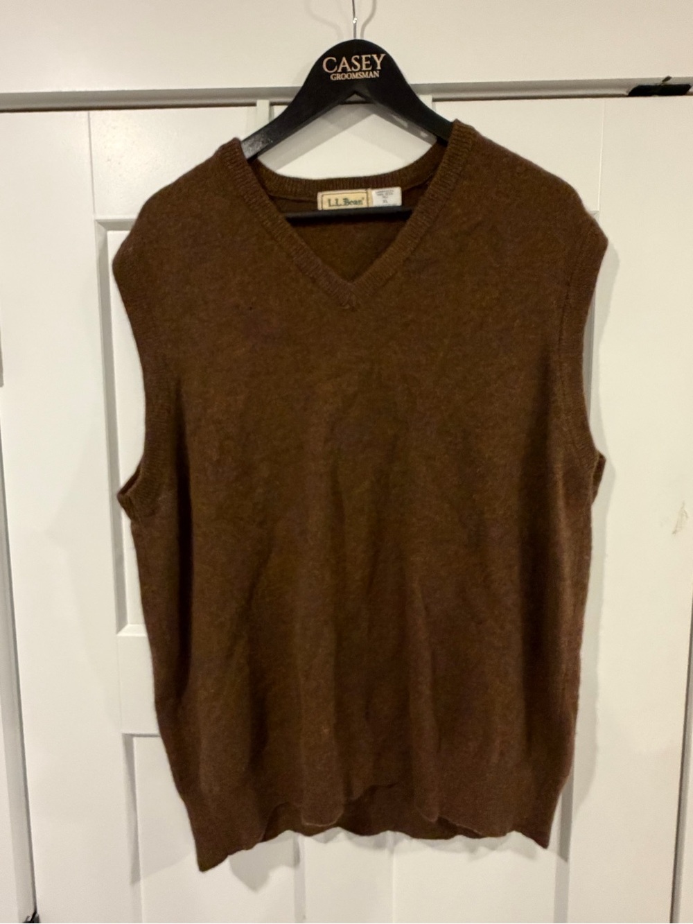 L.L. Bean Men's Brown V‑Neck Sweater Vest